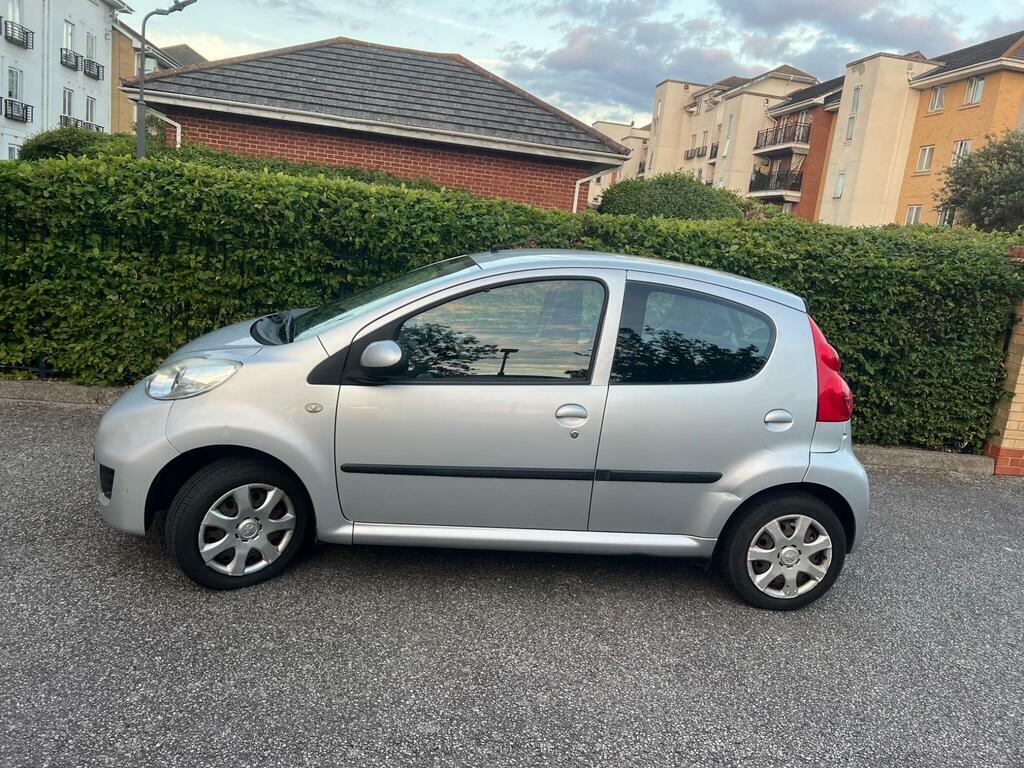 Peugeot 107 1.0 12V Urban Hatchback Black #57