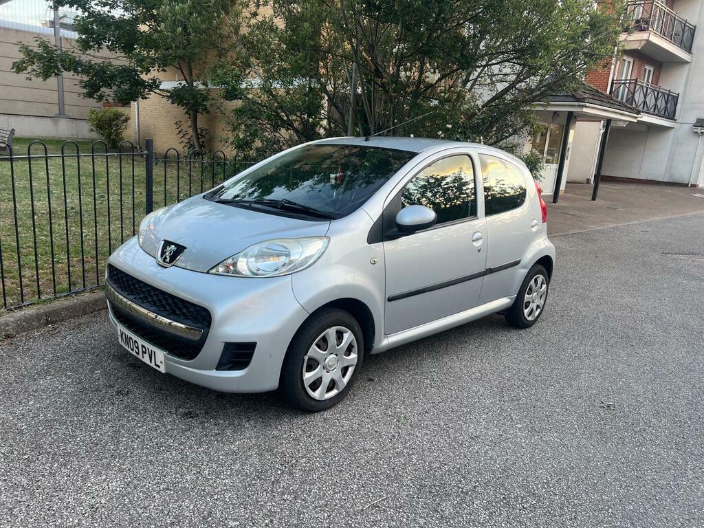 Peugeot 107 1.0 12V Urban Euro 4 Silver #2