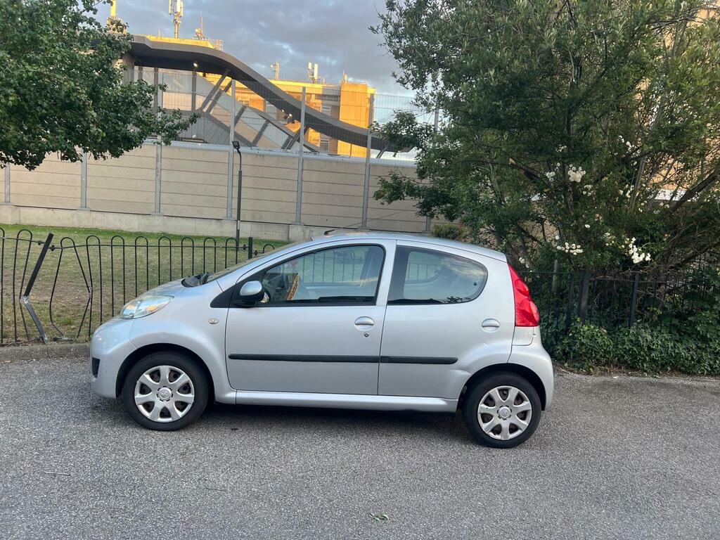 Peugeot 107 1.0 12V Urban Euro 4 Silver #6