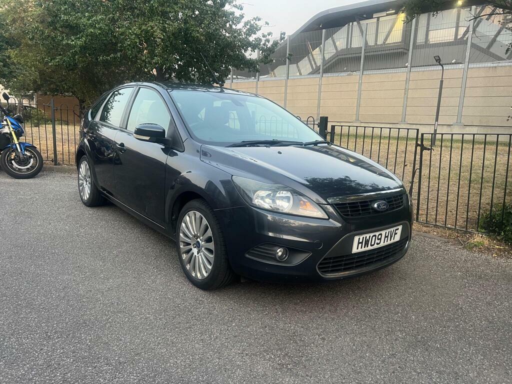Ford Focus 1.6 Titanium Grey
