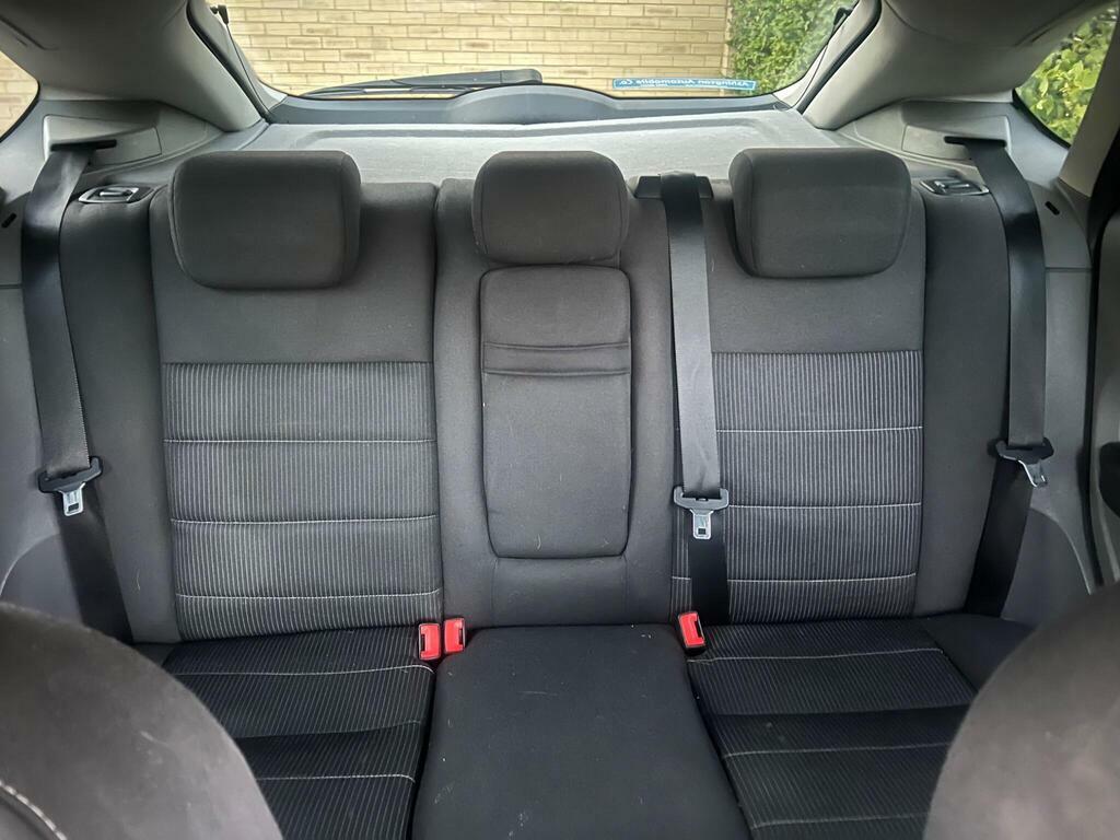 Ford Focus 1.8 Tdci Zetec Climate Hatchback Silver #41