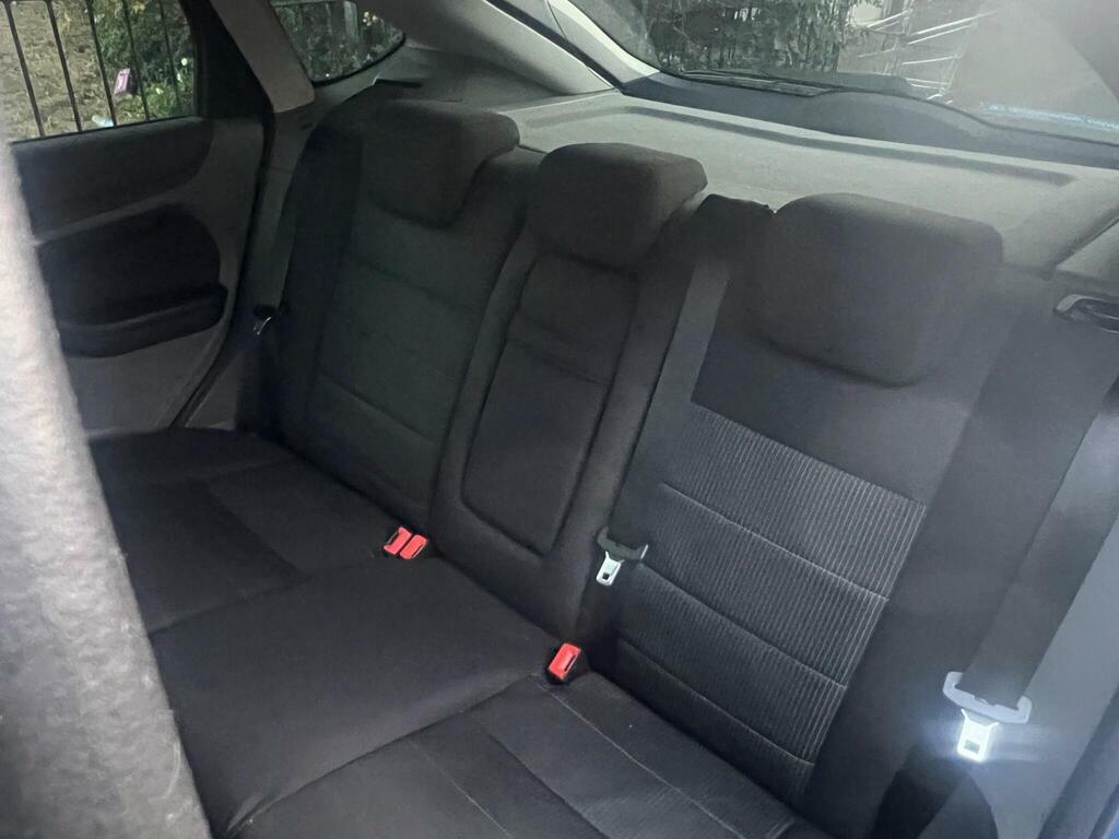 Ford Focus 1.8 Tdci Zetec Climate Hatchback Silver #19