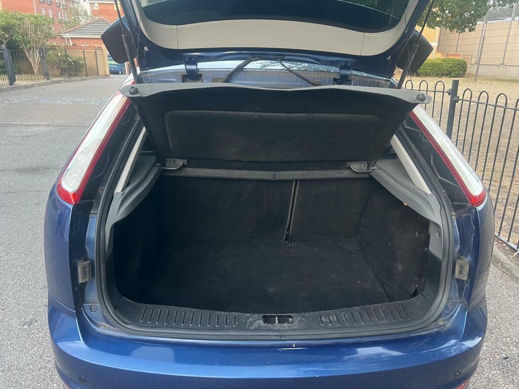 Ford Focus 1.8 Tdci Zetec Climate Hatchback Silver #24