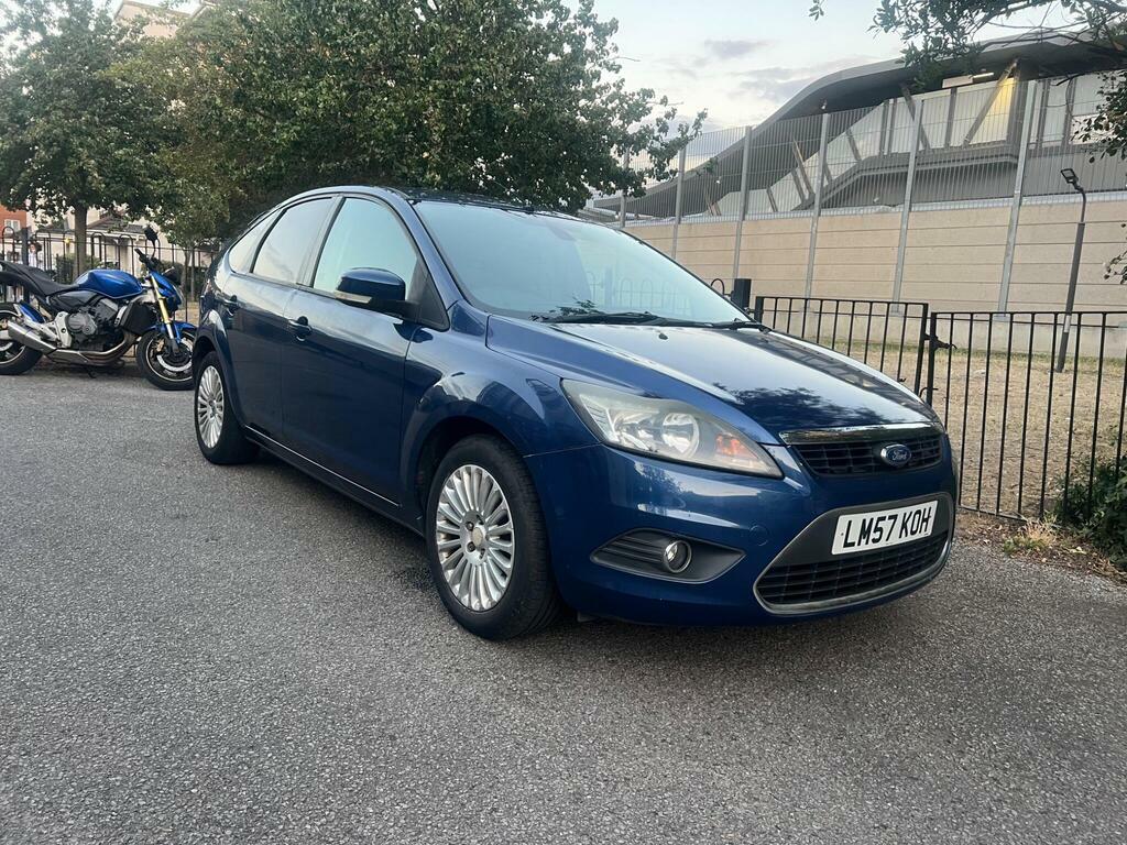 Ford Focus 1.6 Titanium Blue