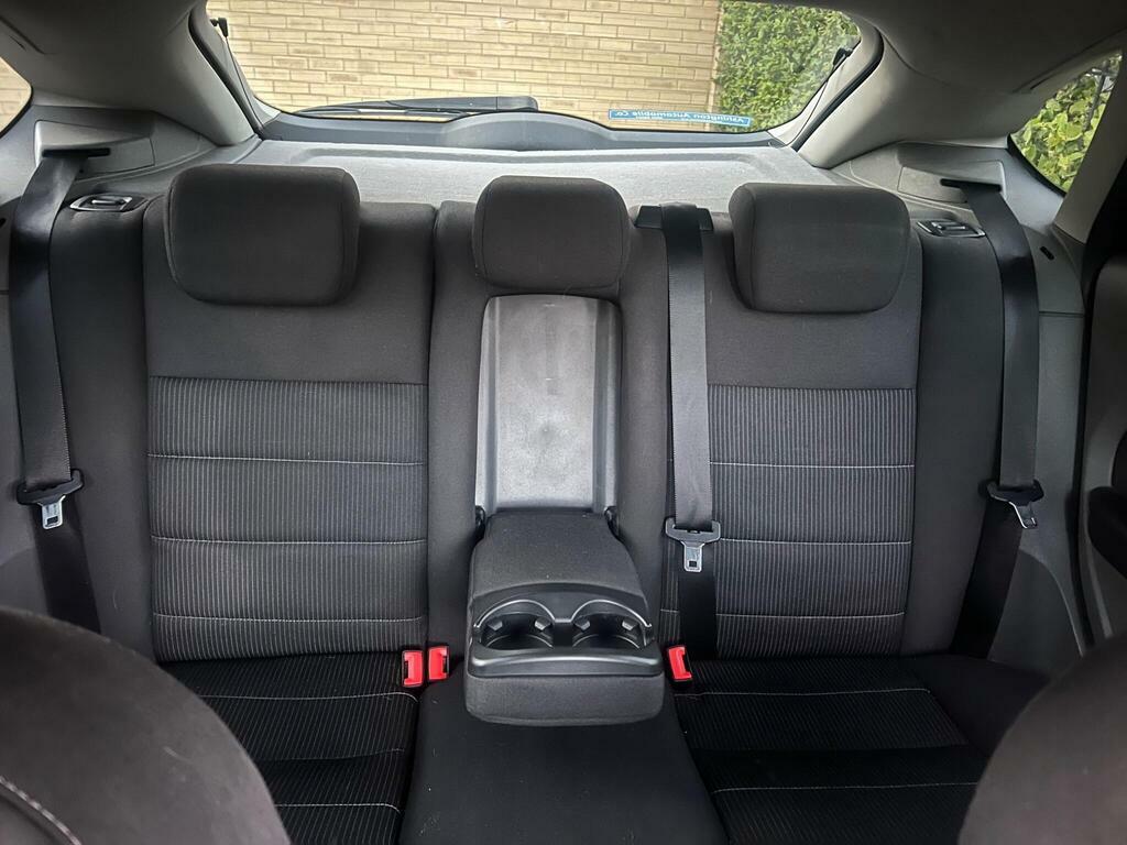 Ford Focus 1.8 Tdci Zetec Climate Hatchback Silver #40