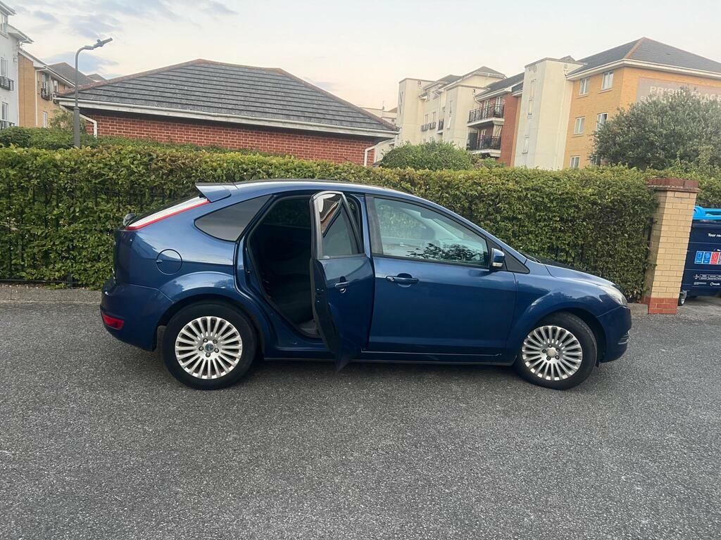 Ford Focus 1.8 Tdci Zetec Climate Hatchback Silver #71