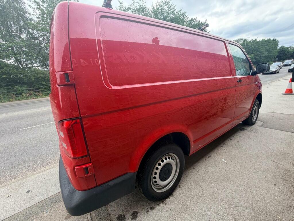 Volkswagen Transporter Panel Van 2.0 Tdi T26 Bluemotion Tech Startline Fw BL68URH Red #4