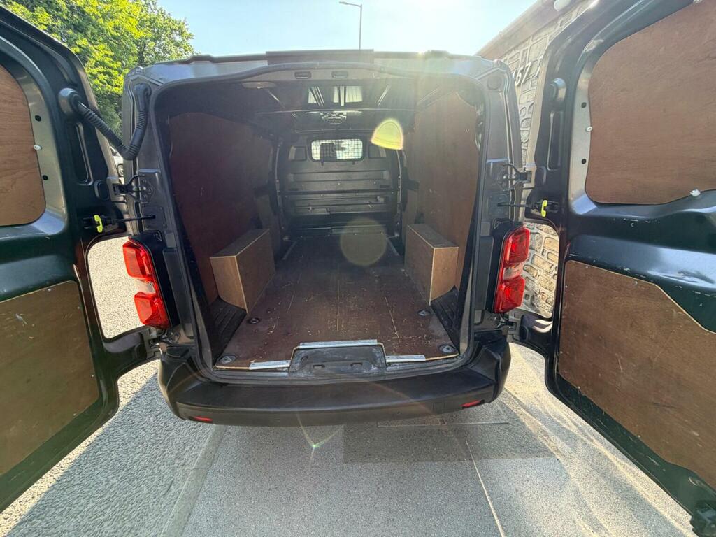 Toyota PROACE Panel Van 2.0D Design Medium Panel Van Mwb Eu Grey #18