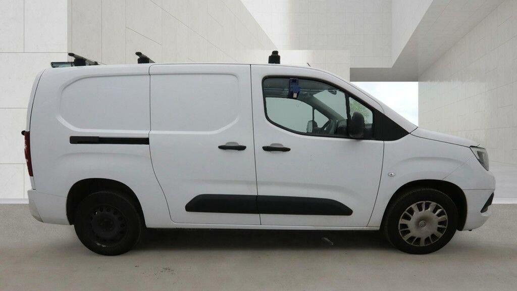 Vauxhall Combo Panel Van 1.5 Turbo D 2300 Sportive L2 H1 Euro 6 6 White #5
