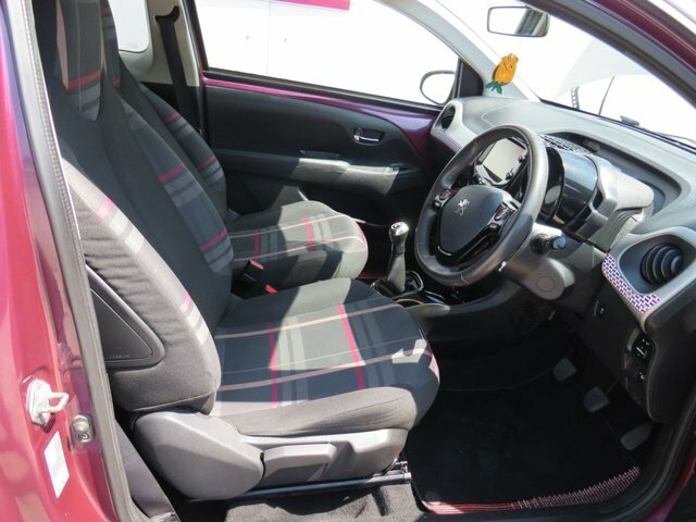 Peugeot 108 1.2 Vti Puretech Allure Euro 5 Black #7