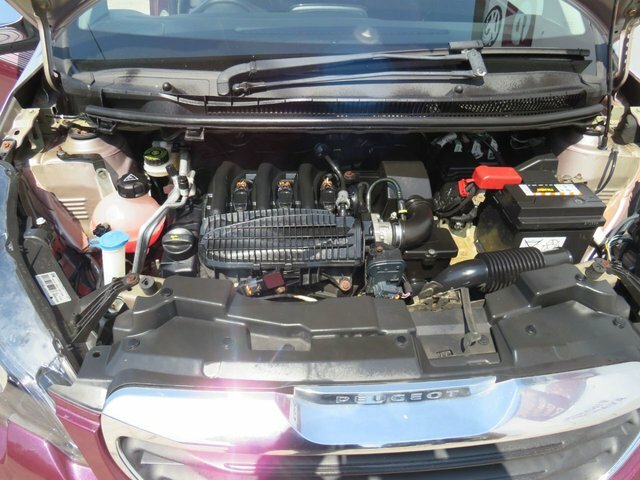 Peugeot 108 1.2 Vti Puretech Allure Euro 5 Black #10