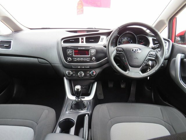 Kia Ceed 2015 1.6 Crdi Ecodynamics 2 Sportswagon Red #2