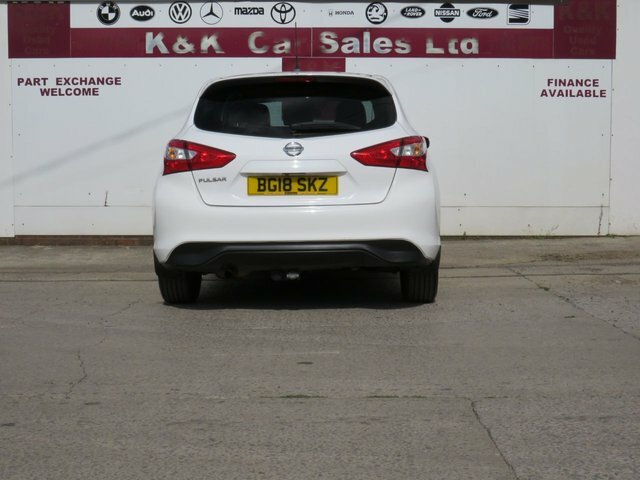 Nissan Pulsar 2018 1.2 Dig-t Tekna Hatchback Xtron Eu White #4