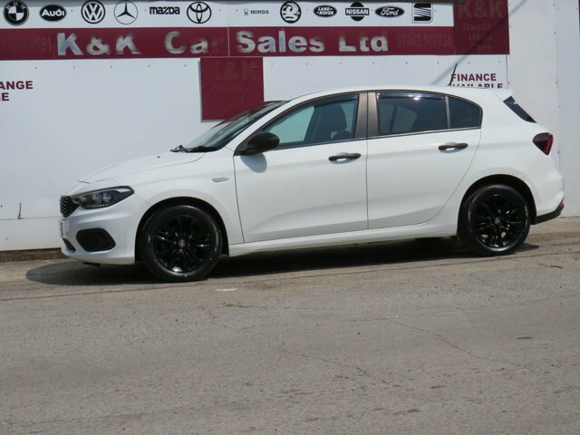 Fiat Tipo 1.4 T-jet 120 Easy Plus - 2019 19 White #26