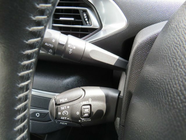 Peugeot 308 1.2 Puretech 130 Active Silver #17