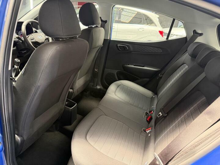 Hyundai I10 Hatchback White #23