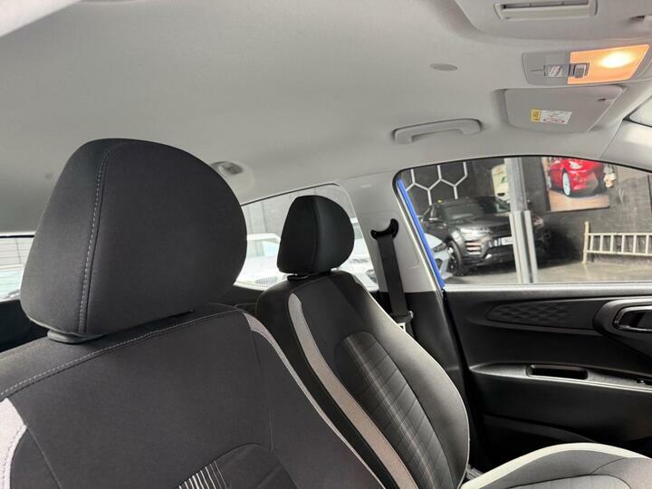Hyundai I10 Hatchback White #18