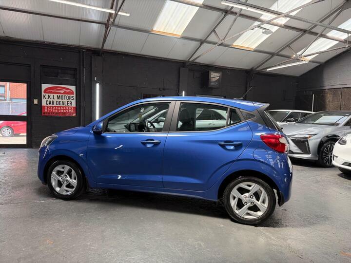 Hyundai I10 Hatchback White #8