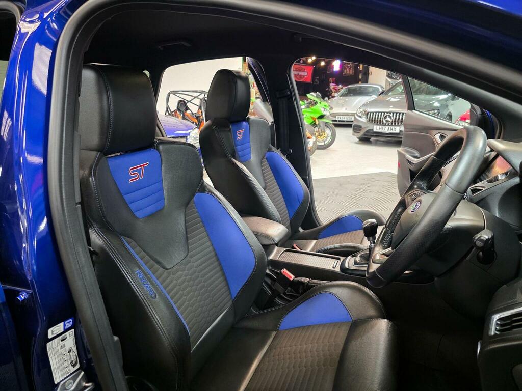 Ford Focus Hatchback 2.0T Ecoboost St-2 Euro 6 Ss 201 LO16CZC Blue #4
