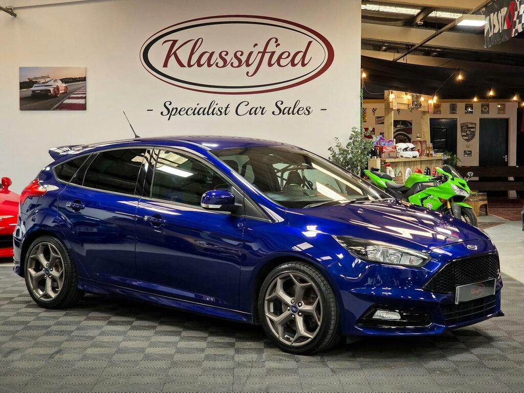 Ford Focus Hatchback 2.0T Ecoboost St-2 Euro 6 Ss 201 Blue