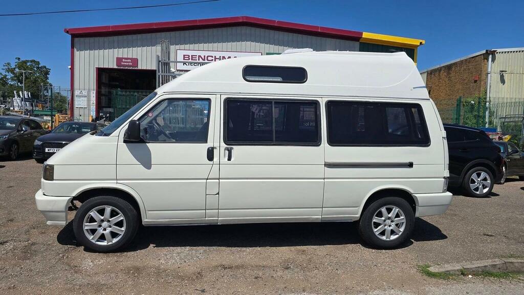 Volkswagen Caravelle Transporter Caravelle White #4