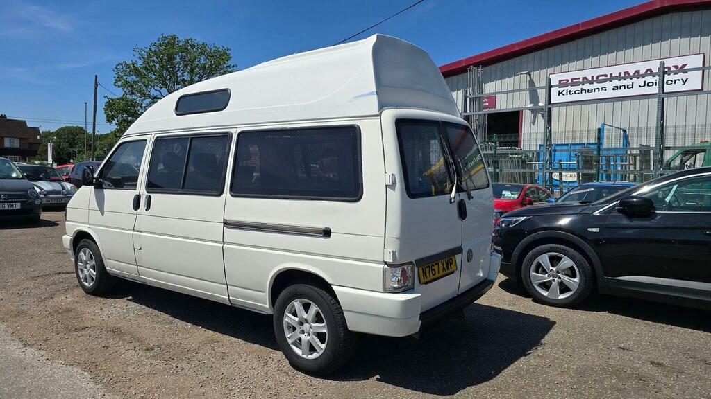 Volkswagen Caravelle Transporter Caravelle White #5
