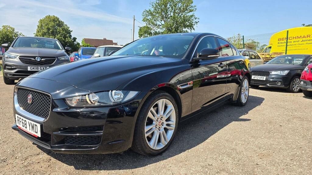 Jaguar XE Saloon 2.0D Prestige Euro 6 Ss 201968 Black #3