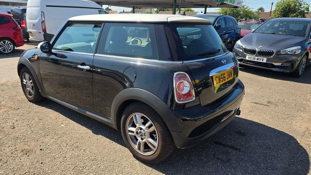 Mini Hatch 1.6 Cooper Euro 5 Ss Black #5