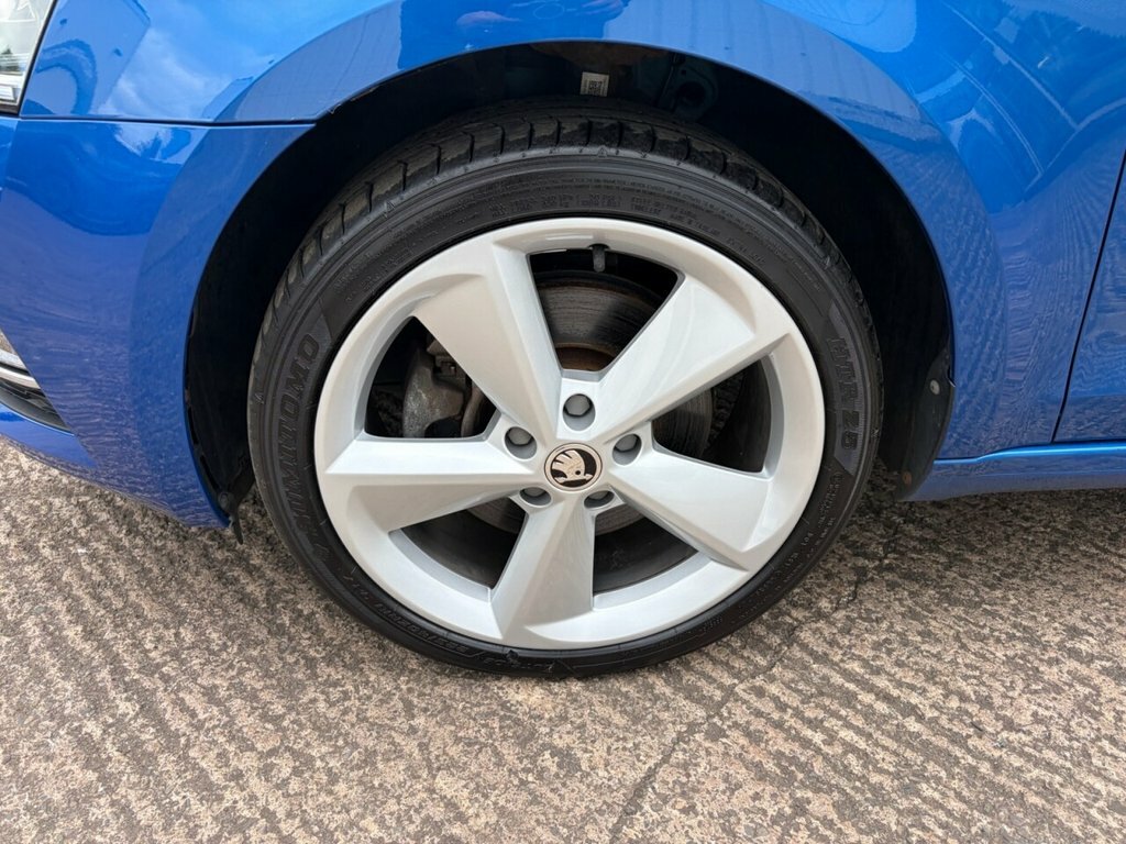 Skoda Octavia 2L Se L Blue #3