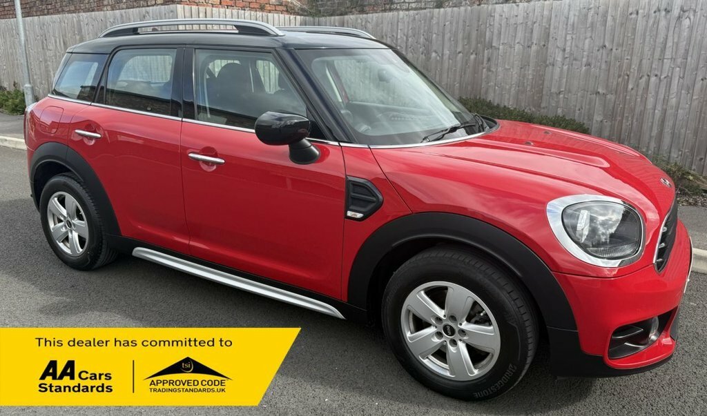 Mini Countryman 1.5L Cooper Classic Red