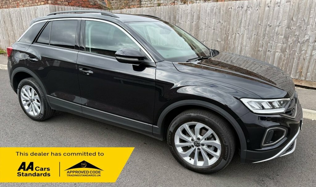 Volkswagen T-Roc 1L Life Black