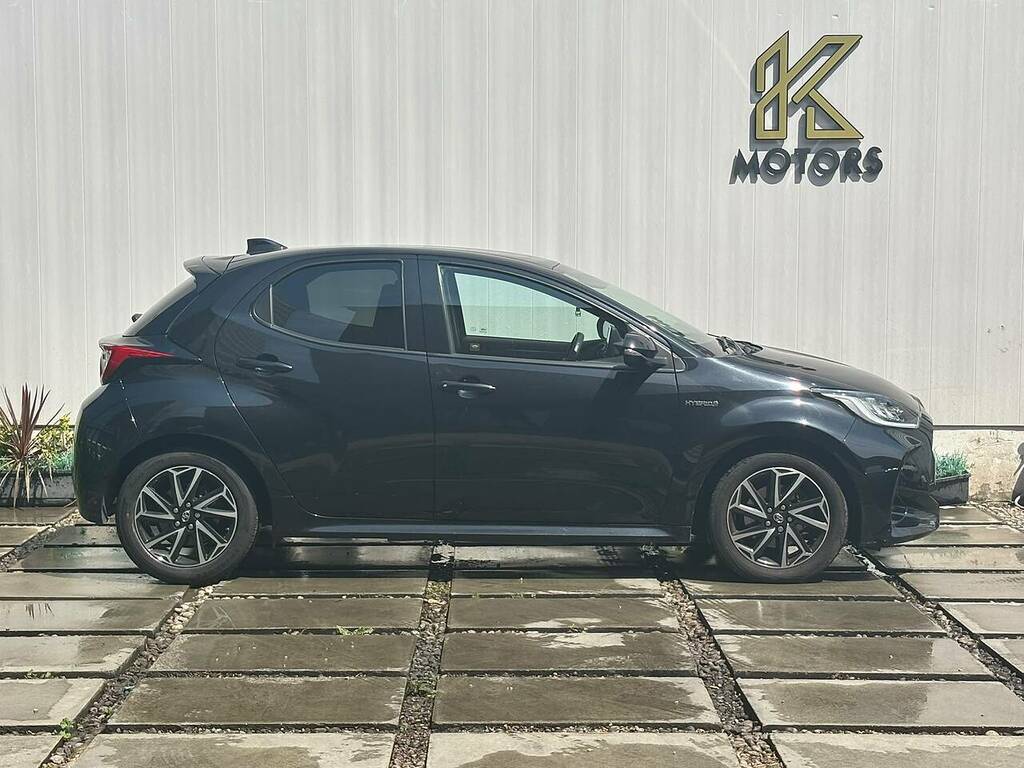 Toyota Yaris 1.5 Vvt-h Excel E-cvt Euro 6 Ss Grey #3