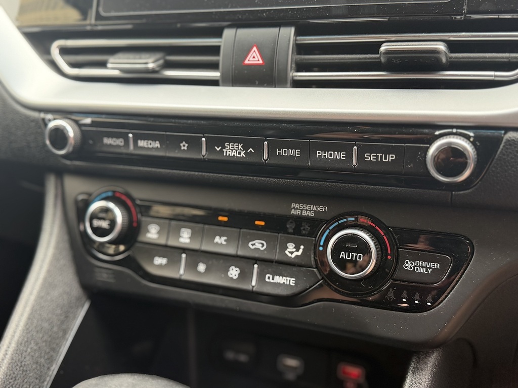 Kia Niro 1.6 Gdi 4 Suv Hybrid Dct Black #19