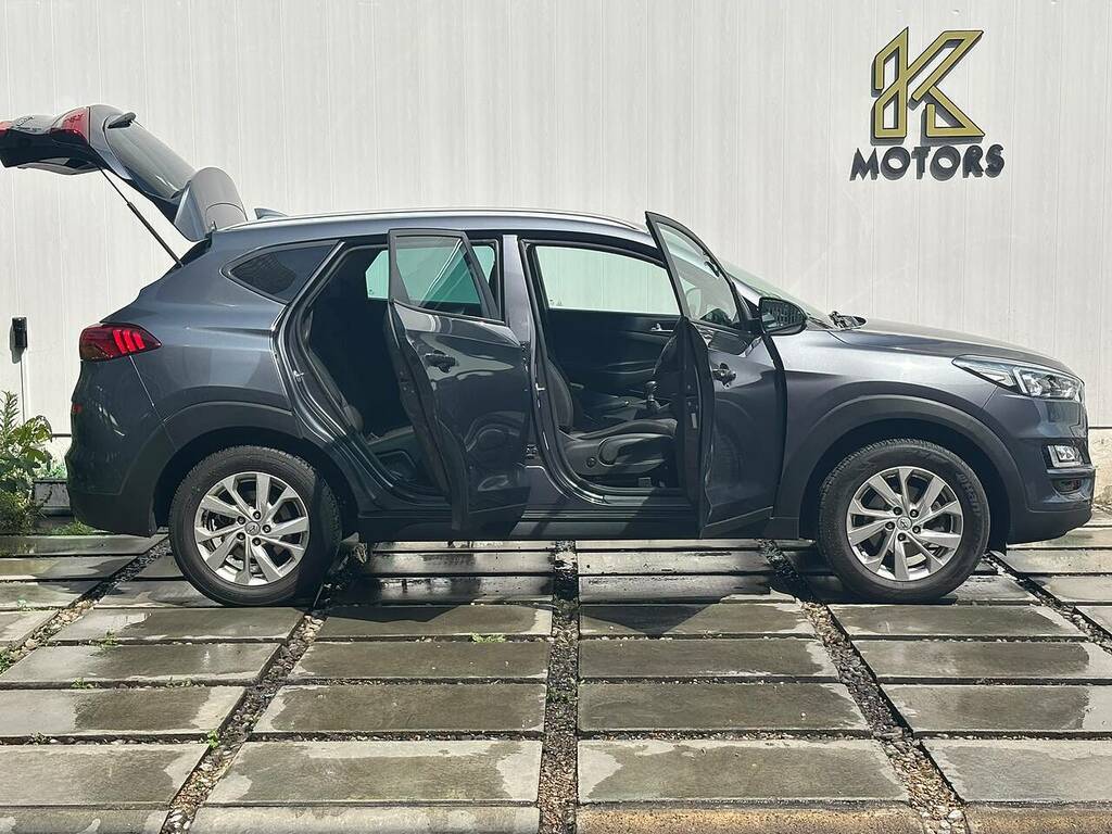 Hyundai Tucson 1.6 Gdi Blue Drive Se Nav Suv Eu Grey #4