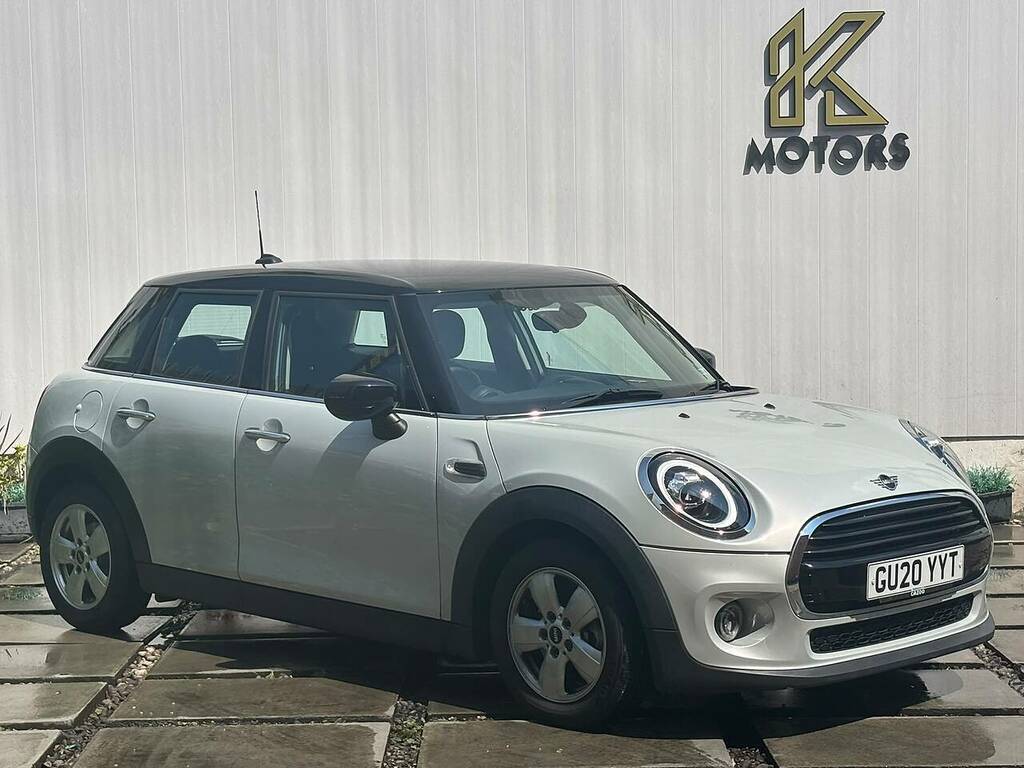 Mini Hatch 1.5 Cooper Classic Hatchback Steptronic Silver