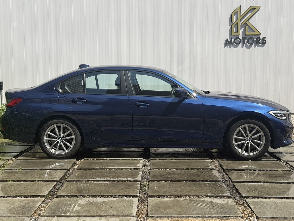 BMW 3 Series 2.0 330E 12Kwh Se Pro Saloon Plug-in Hy Blue #3