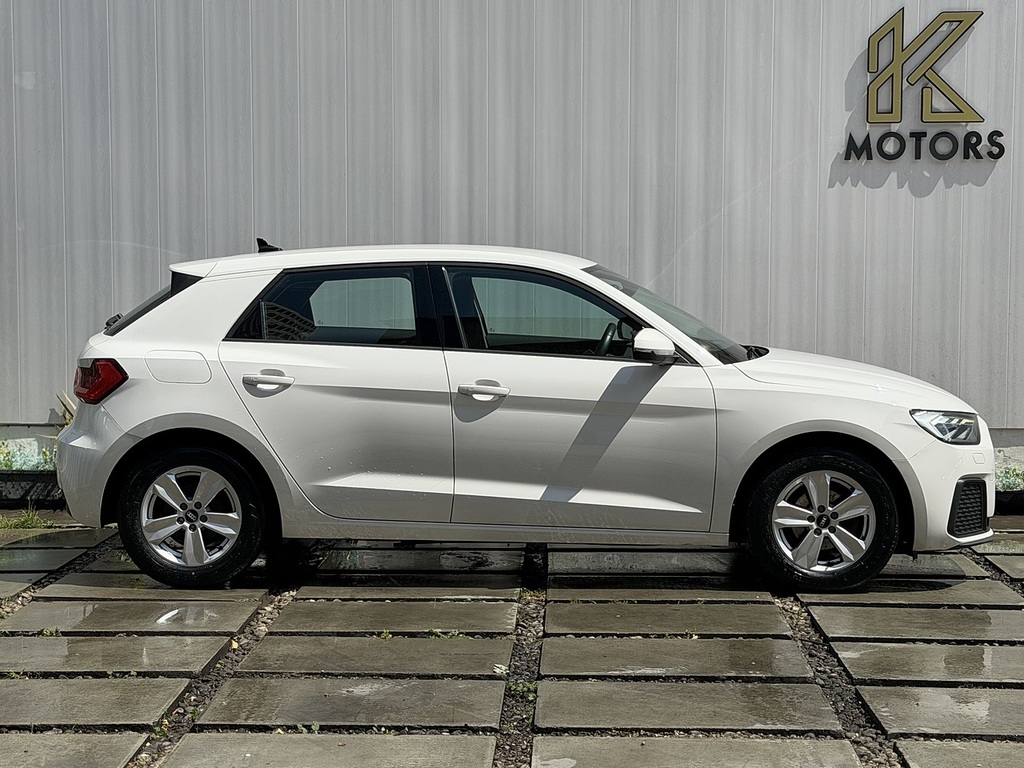 Audi A1 1.0 Tfsi 25 Technik Sportback Eu NV21MMA White #3
