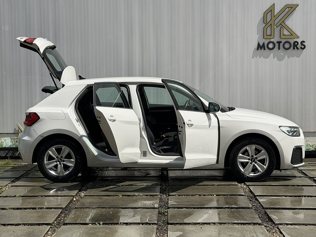 Audi A1 1.0 Tfsi 25 Technik Sportback Eu NV21MMA White #4