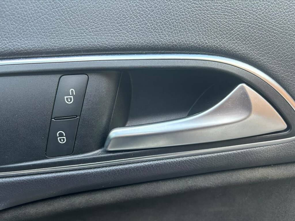 Mercedes-Benz CLA Class 2.1 Cla220 Cdi Purple #14