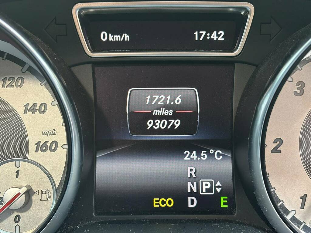 Mercedes-Benz CLA Class 2.1 Cla220 Cdi Purple #19