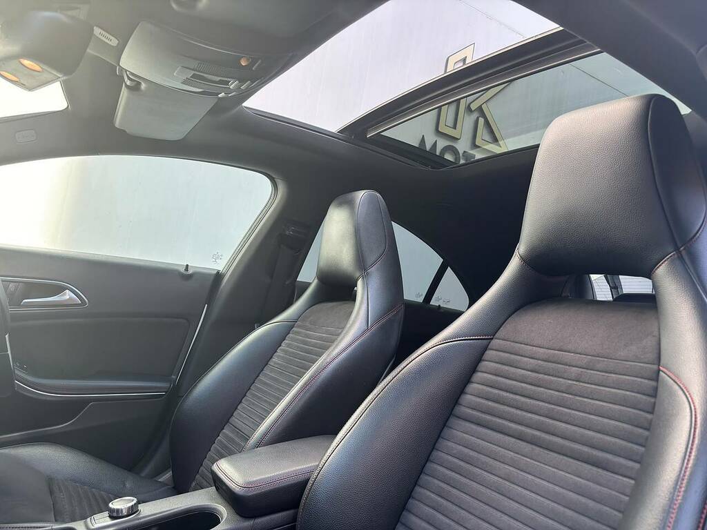 Mercedes-Benz CLA Class 2.1 Cla220 Cdi Purple #26