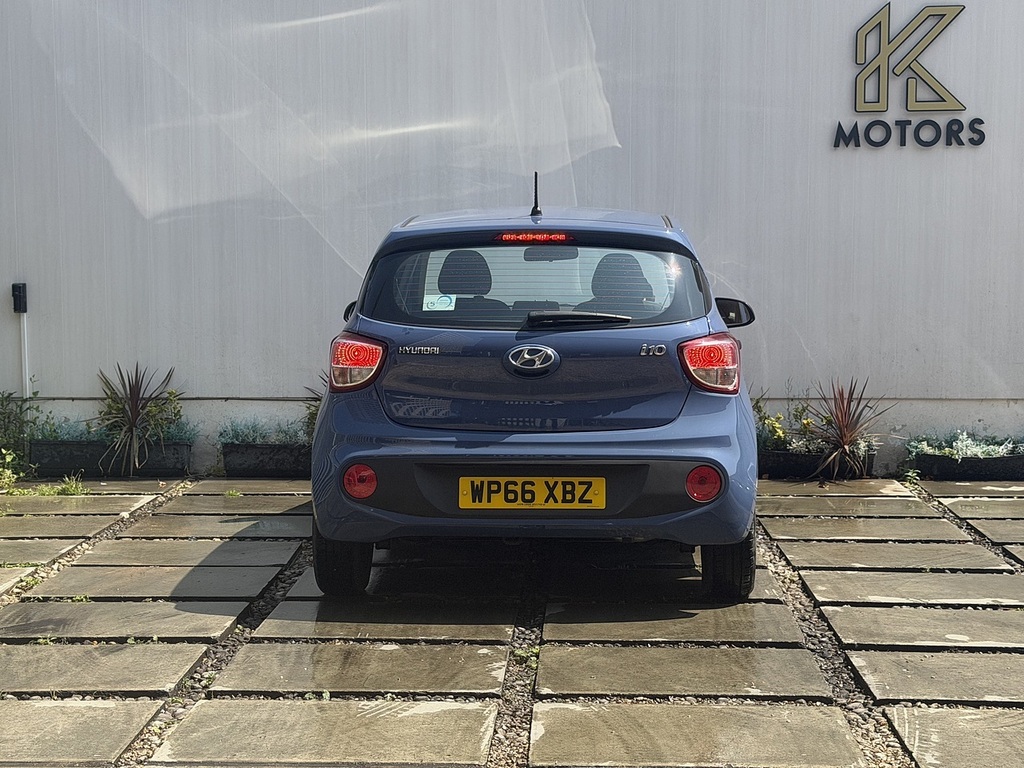 Hyundai I10 Black #12
