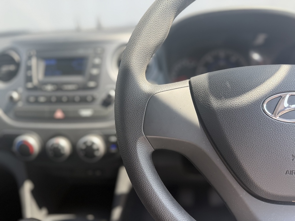 Hyundai I10 Black #21
