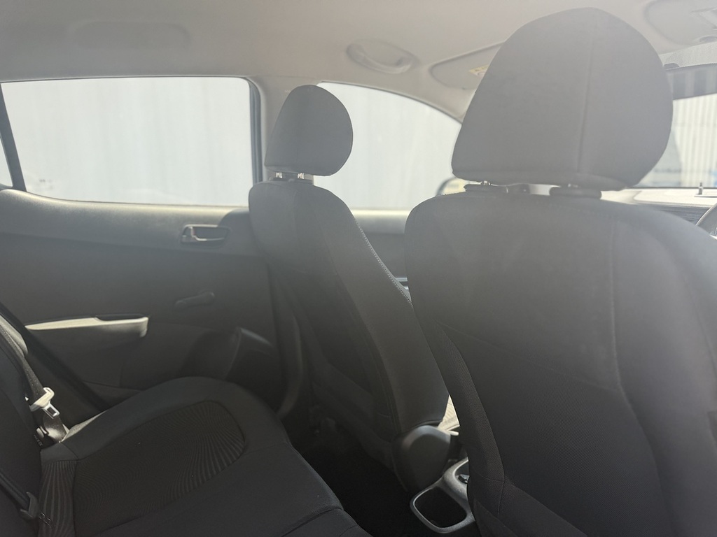Hyundai I10 Black #8