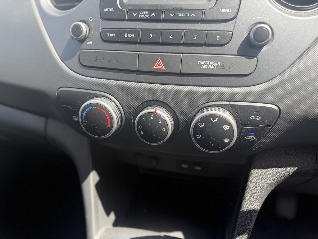 Hyundai I10 Black #19