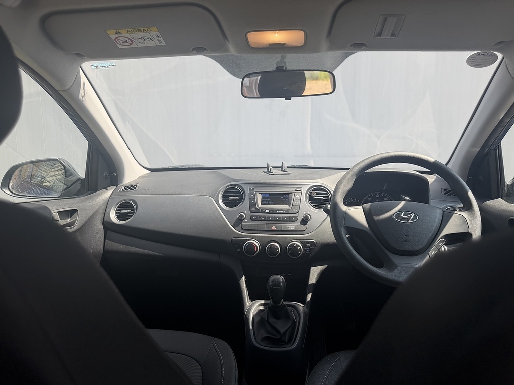 Hyundai I10 Black #15