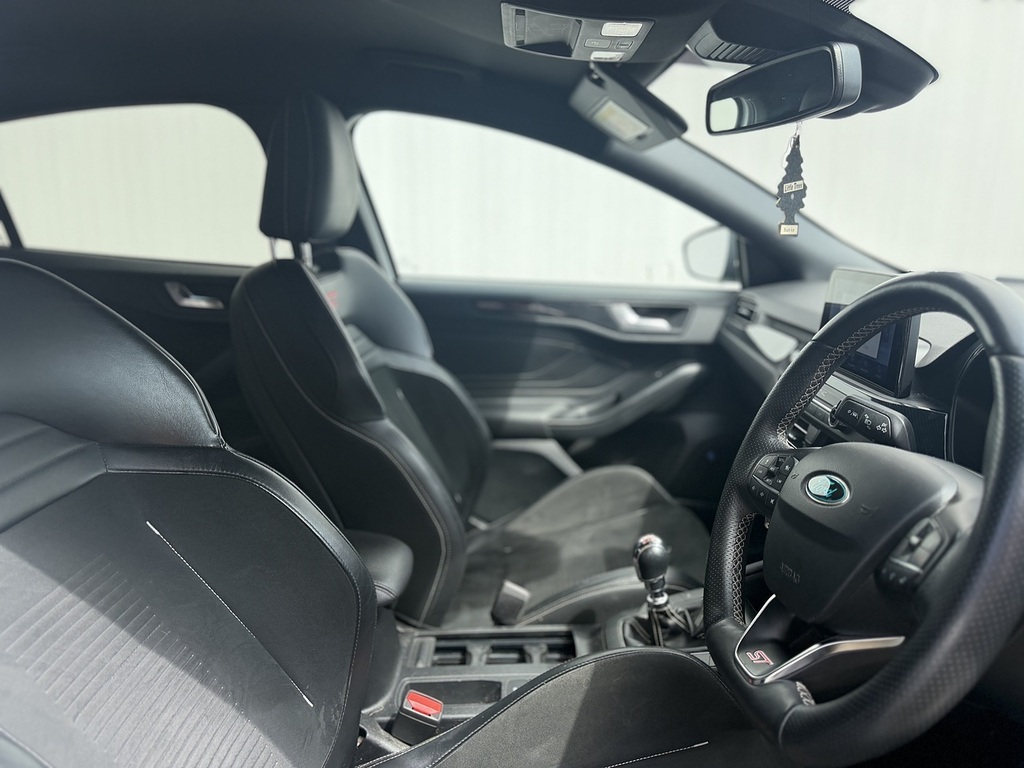 Ford Focus T Ecoboost St White #6
