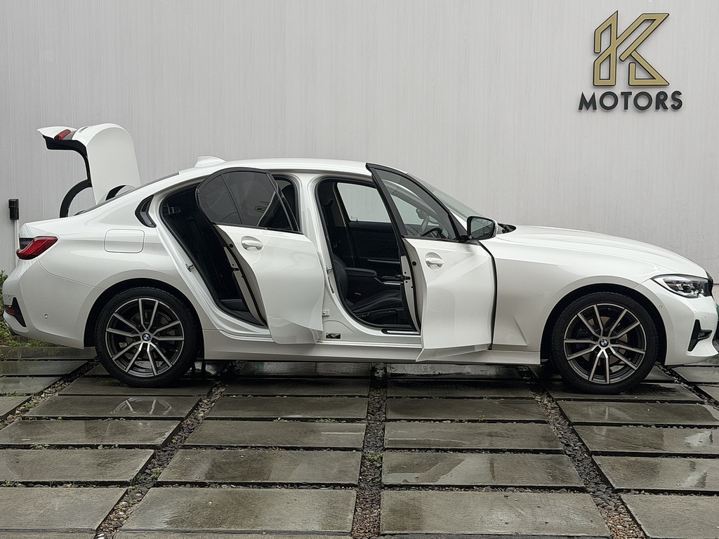 BMW 3 Series 2.0 320D Sport Saloon Euro 6 Ss YE19NPU White #4