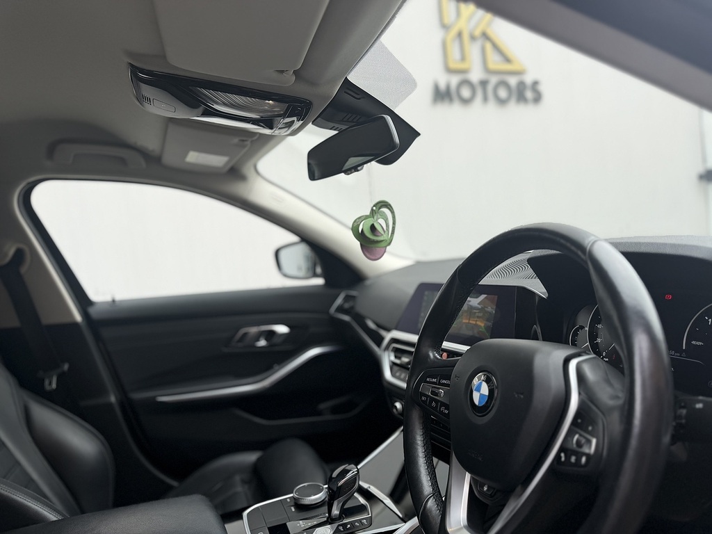 BMW 3 Series 2.0 320D Sport Saloon Euro 6 Ss YE19NPU White #5