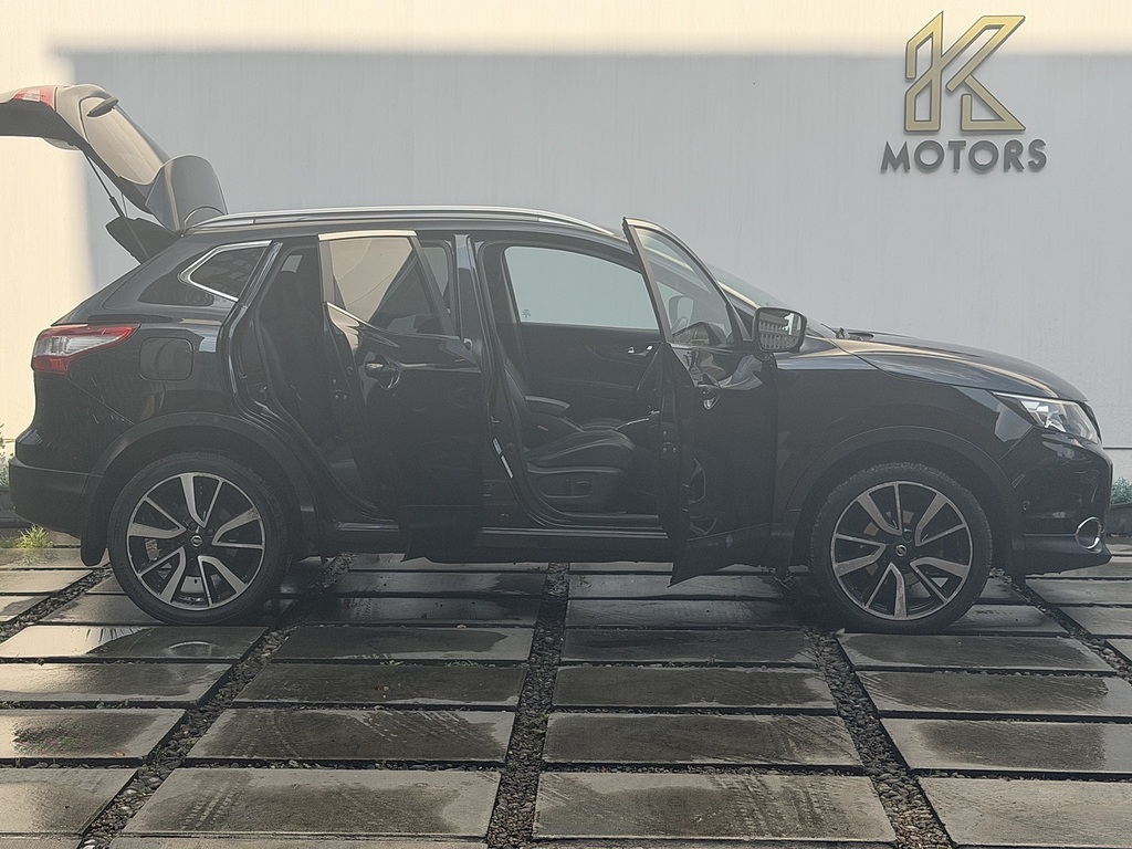 Nissan Qashqai 1.2 Dig-t Tekna Suv Xtron 2Wd Euro 6 S NU16ZTY Black #4